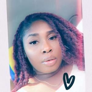 Meet your Posher, Caitlin